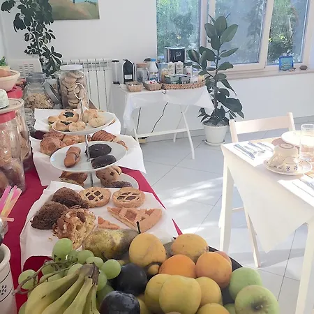 فندق مبيت وإفطار Casa Giada غالّيبولي